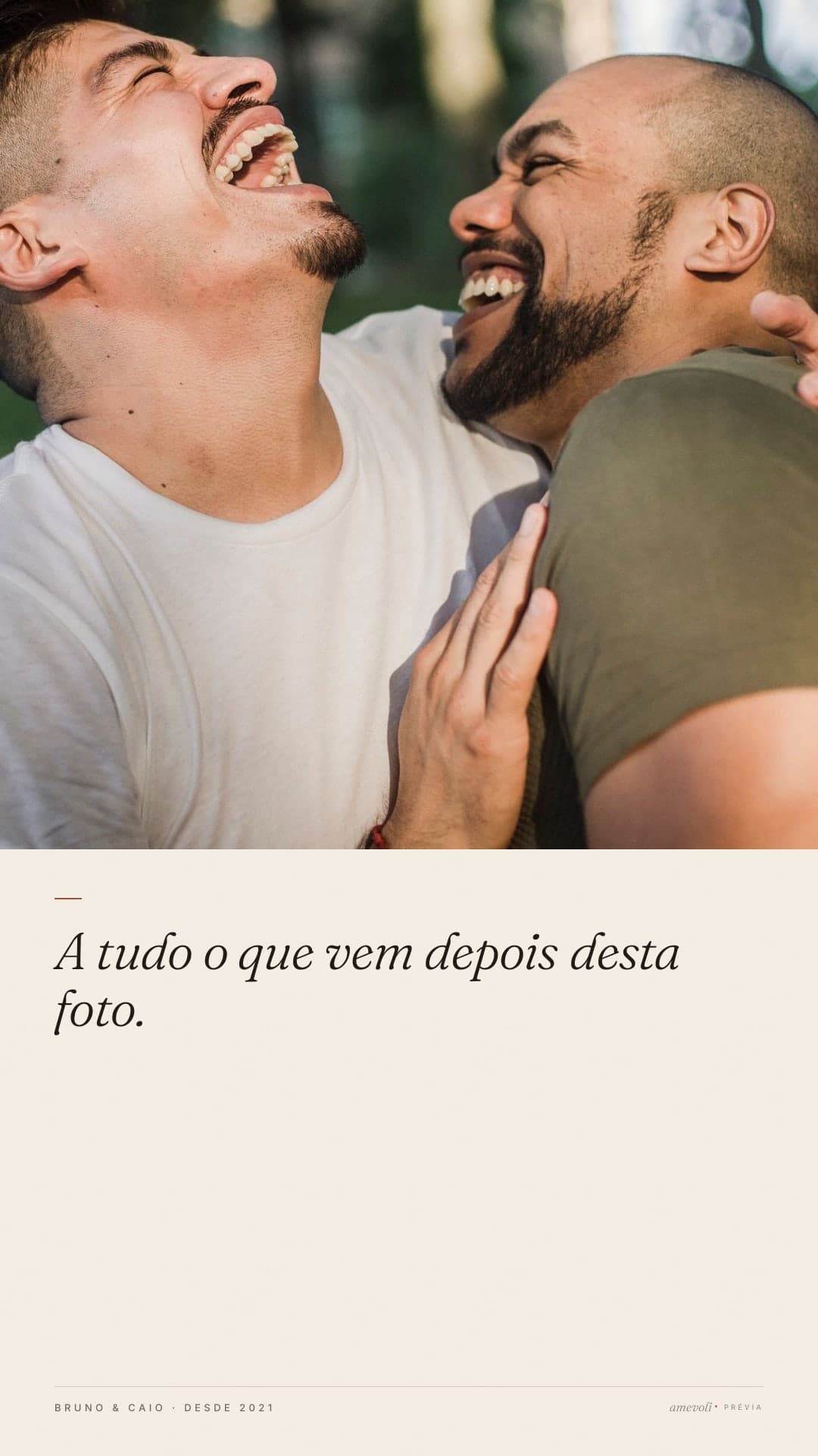 Exemplo feito com fotos licenciadas, não com fotos de clientes. · Cards para Stories